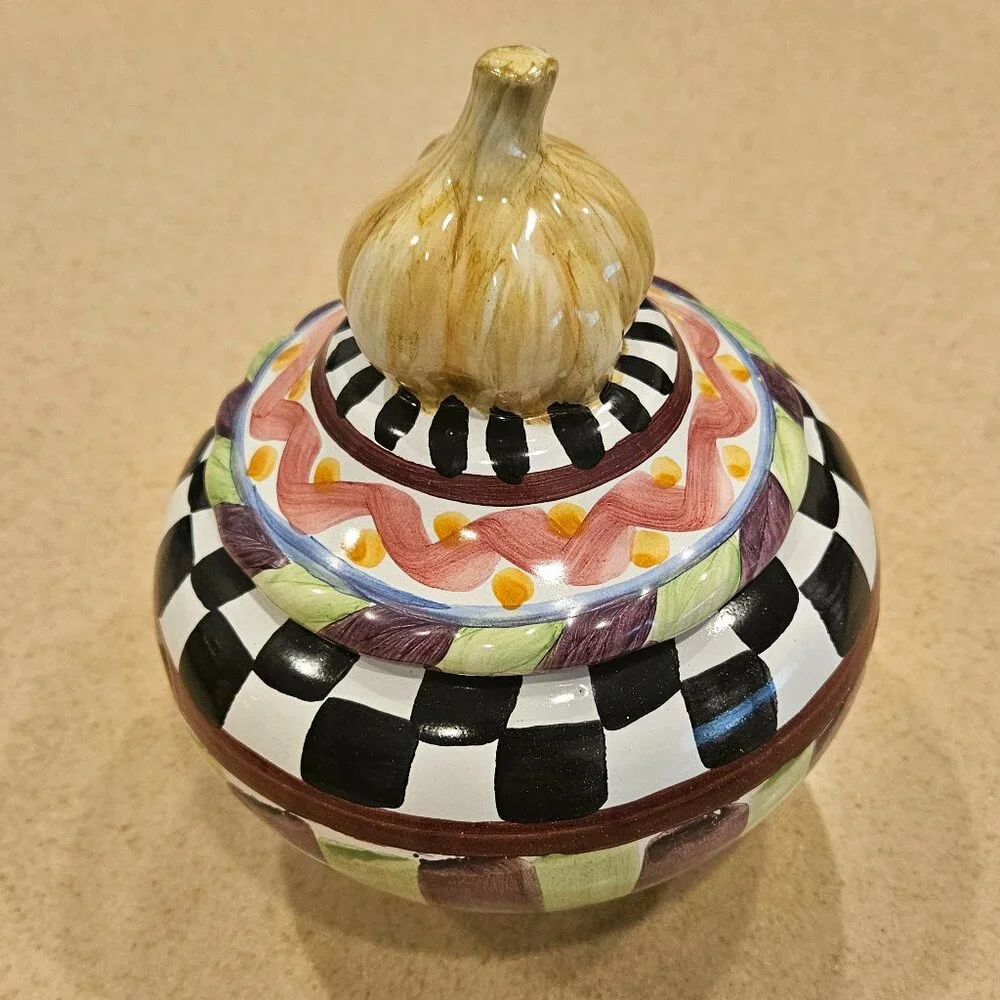 RARE NEW MACKENZIE CHILDS PICCADILLY CERAMIC GARLIC KEEPER STORAGE CANISTER JAR